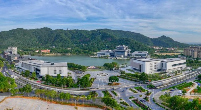 西樵听音湖片区，摄影：李均良。