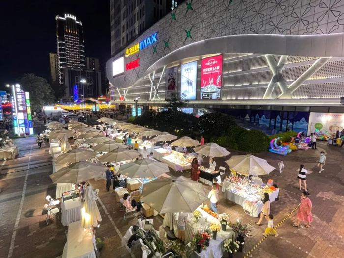 项目距江南万达仅3.8公里。实景图