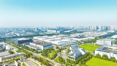 　　作为成都高新区电子信息产业的核心区和主要产业承载区，成都高新区西园街道汇聚了大批知名企业。