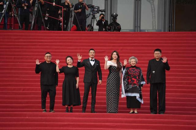 《好好的》剧组入围第十五届北京国际电影节“天坛奖”。中青报·中青网见习记者 曹伟/摄