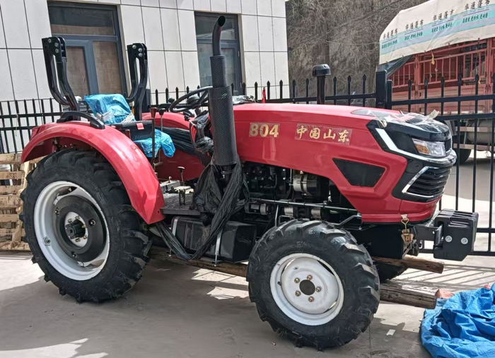 赵占明收到的拖拉机。 受访者 供图