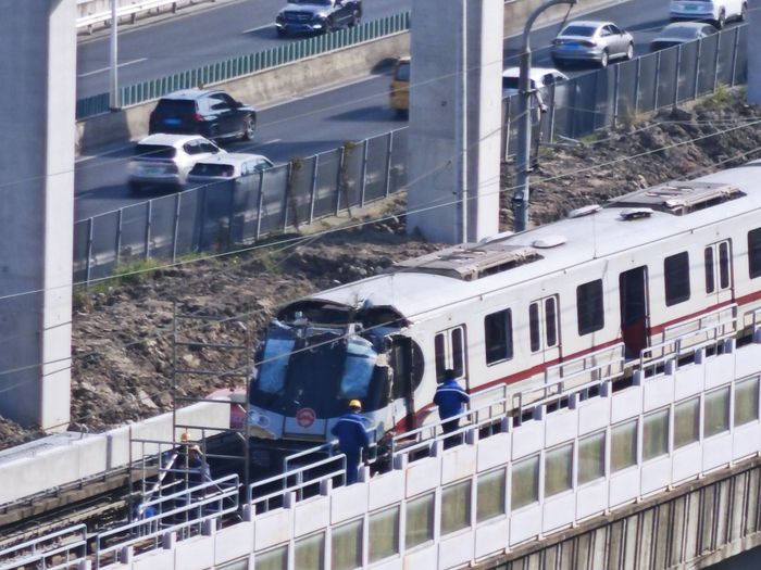 “12·22上海地铁11号线遭起重机侵入事故”现场。新京报贝壳财经记者 俞金旻 摄