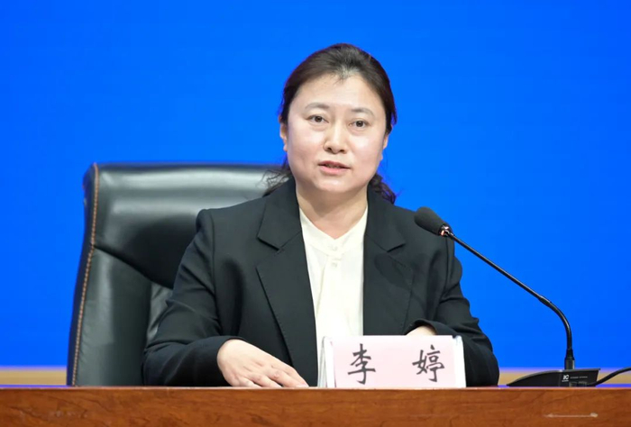 黑龙江省传染病防治院副院长李婷作情况介绍