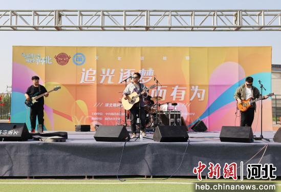 图为南宫中学音乐会现场。 田威 摄