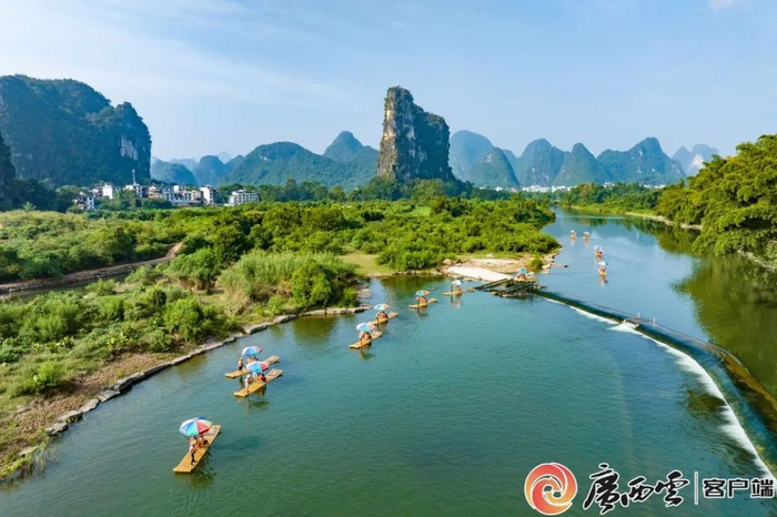 阳朔县遇龙河阳朔镇水埠头河段。黄胜林摄