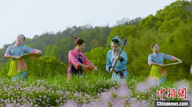 戏曲节目《一鸣惊人》剧照。 节目组供图