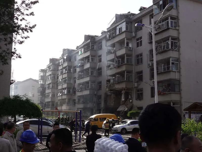 4月30日下午爆炸后，太原市小店区丰景佳园小区B1楼。中青报·中青网记者 郭玉洁/摄