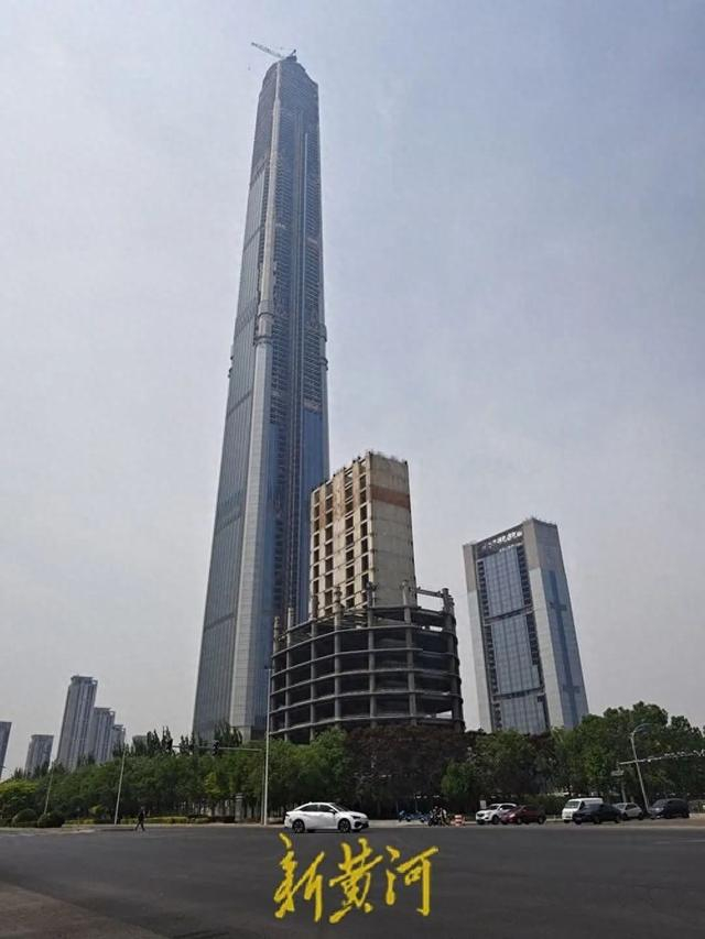 天津117大厦 新黄河记者李运恒摄