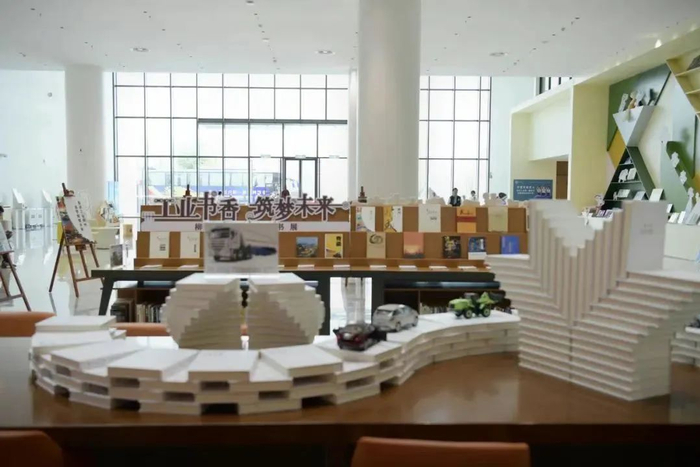 “工业书香  筑梦未来——柳州工业主题书展”