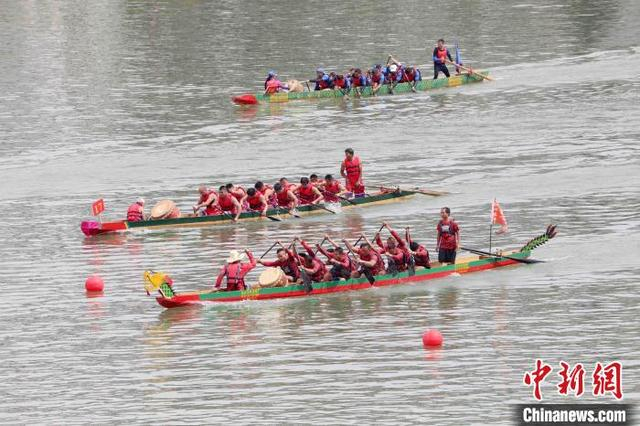 图为比赛现场。龚普康 摄