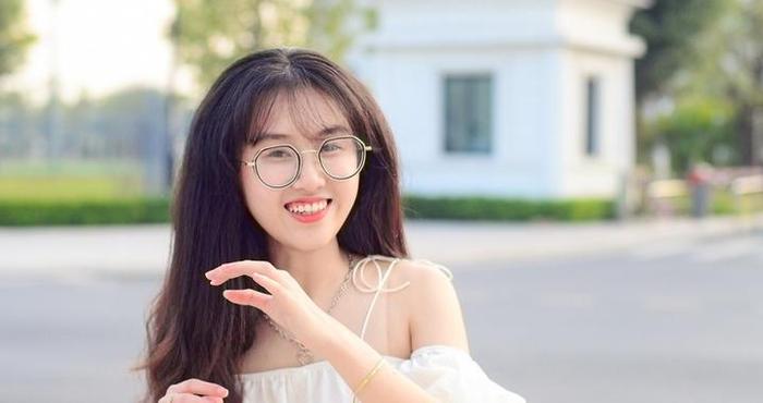 人生无论经历了什么，都得往前走，往前看，怨天怨地没有用！