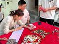 婚礼上姑姑当上了“礼部尚书”，男孩收份子钱吃回扣被姑姑一顿揍