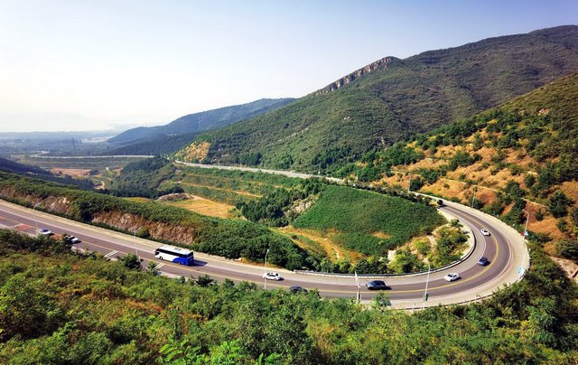 图为天津蓟州最美丽自驾路。摄影/章轲