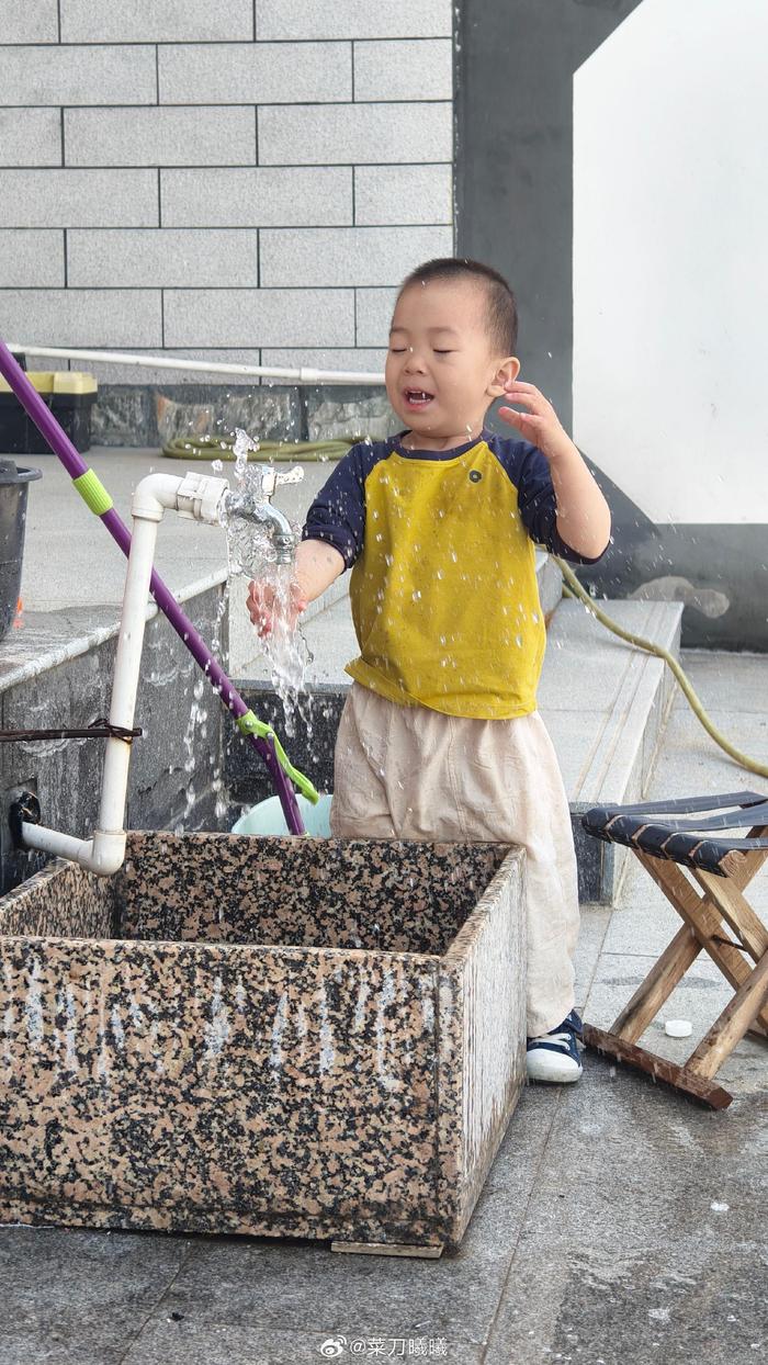 我爸说得意是不是快四岁了