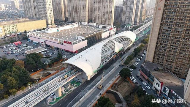 宁马城际铁路（南京地铁S2号线）雨山东路站。图/视觉中国