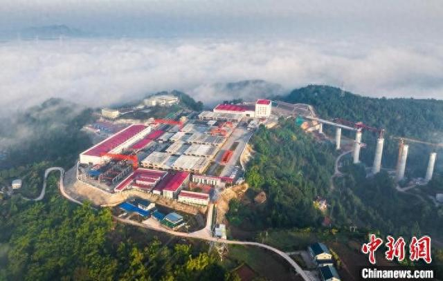 成渝中线安岳东制梁场。欧阳开源摄