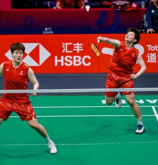 第五场男双，梁伟铿/王昶 vs 金元浩/徐承宰