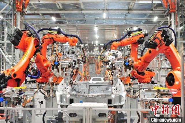 奥迪一汽新能源汽车有限公司的生产线。 高龙安 摄