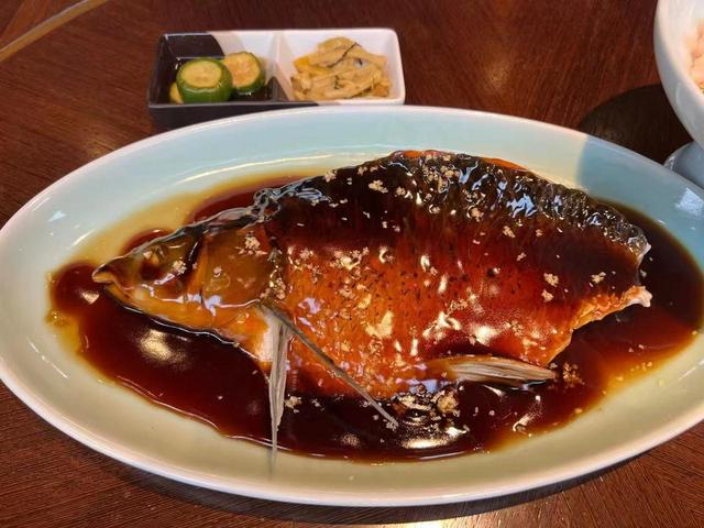 西湖国宾馆紫薇厅的西湖醋鱼。南京游客皮先生提供