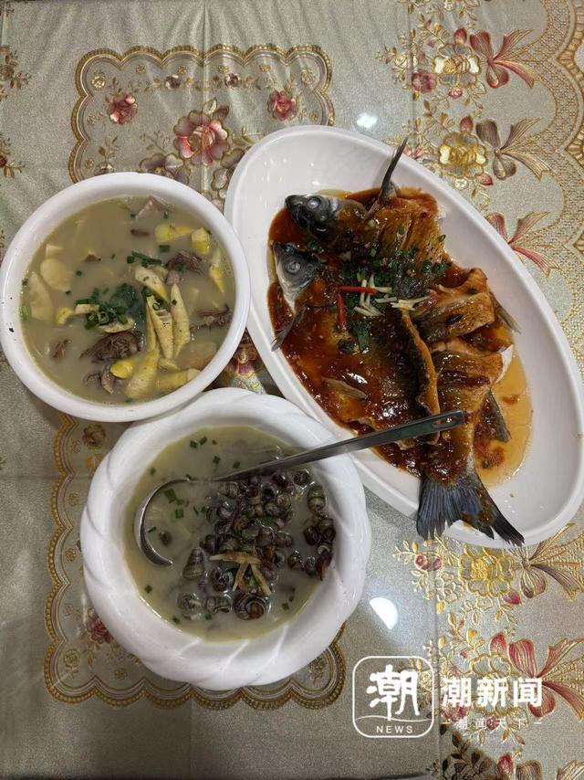 邀月楼的“创新版”西湖醋鱼，也有三四十年历史了。陈蕾 摄