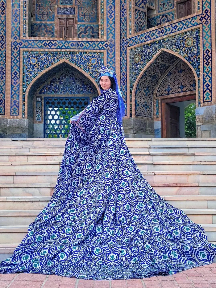 当地长袍服饰非常容易出片颇受欢迎