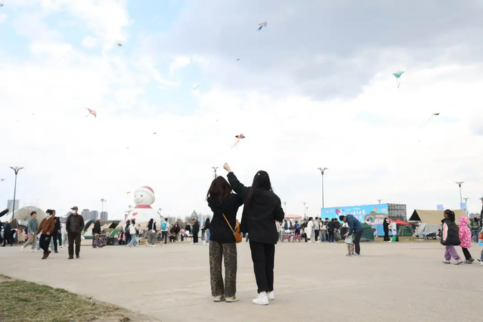 　　哈尔滨冰雪大世界举办首届风筝节。哈尔滨冰雪大世界供图