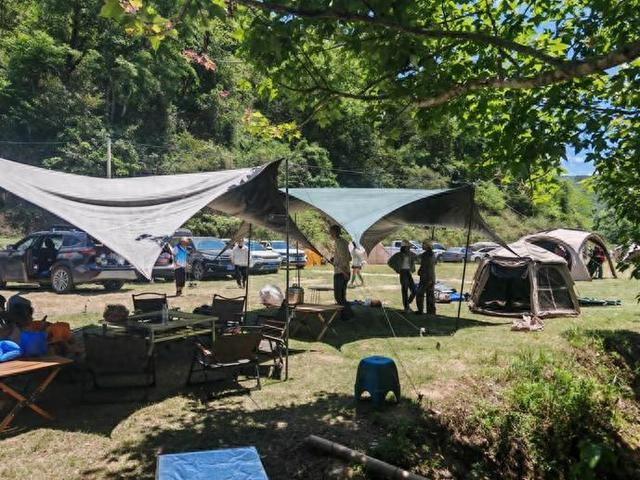 （图为广南县杨柳井乡龙哈村的玖慢谷景区。2025年5月5日 胡俊、黄国旭摄）