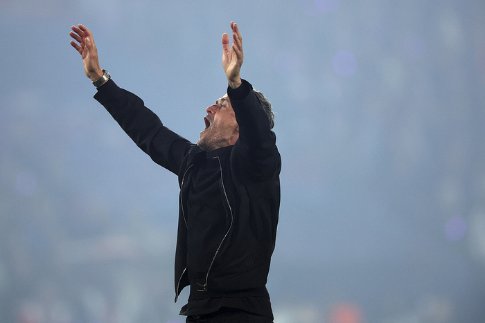 恩里克将登贝莱逐渐调教成金球奖热门。