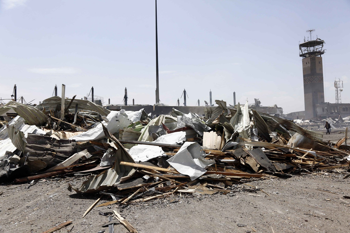 当地时间2025年5月7日，也门萨那，遭以色列空袭的也门萨那国际机场损失严重。图/IC photo