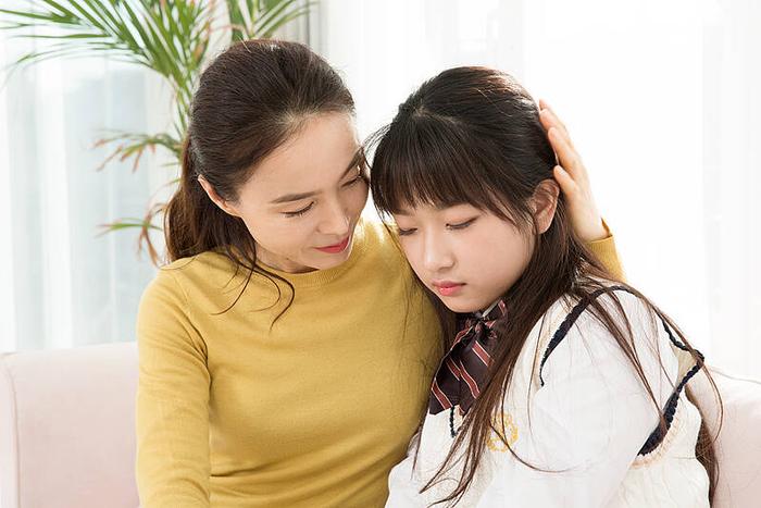 闪电心灵愈站 | 孩子在学校容易被欺负怎么办？心理专家：父母要给孩子“补充能量”