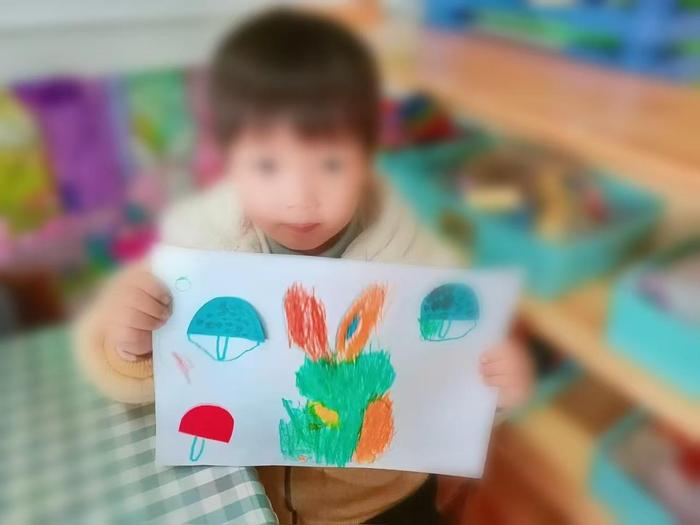 ▲奶娃画的画 受访者供图