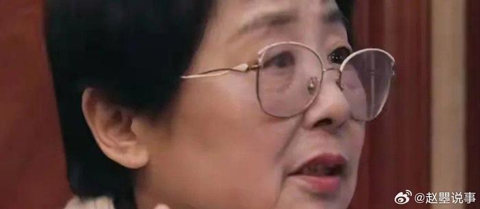 邓传理真的是一点也不表演母贤子孝呢