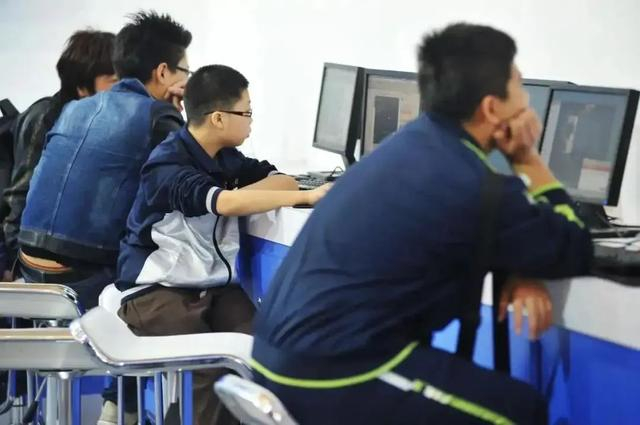 网游低龄化 图源：光明网