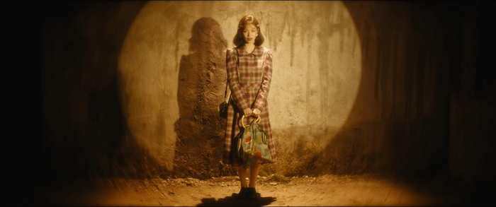 刘芬芳（钟楚曦 饰）