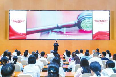 　　4月30日，“廉动政能量”政法系统清廉故事演讲比赛省级单位赛区预赛举行。　　四川高院供图