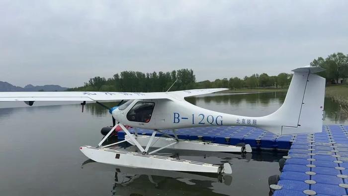 RX1E-S水上电动飞机完成北京地区首飞。图片来源:北京延庆微信公众号