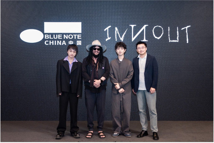 从左至右：肖骏、唐·沃斯、安雨、徐毅