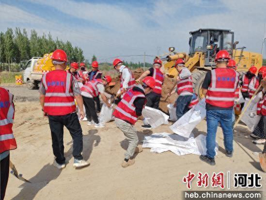 图为防汛应急综合演练现场。 衡水市交通运输局 供图