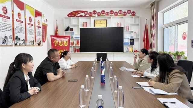 奈曼旗工商联开展“入企问需、政策上门”服务。（资料图）