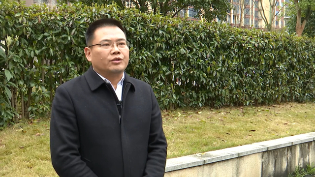 时任桃源县农业农村局局长易小元 资料图