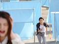 女子楼顶坠落特种兵冒险救下