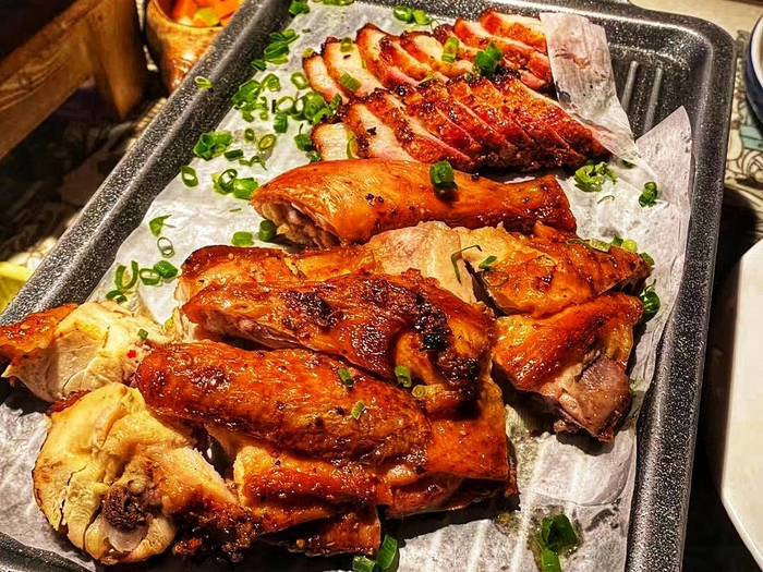 绿茶烤鸡 图片来源：界面图库