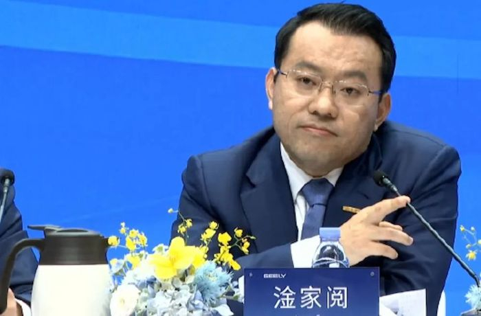 ▲原吉利汽车控股有限公司行政总裁及执行董事淦家阅