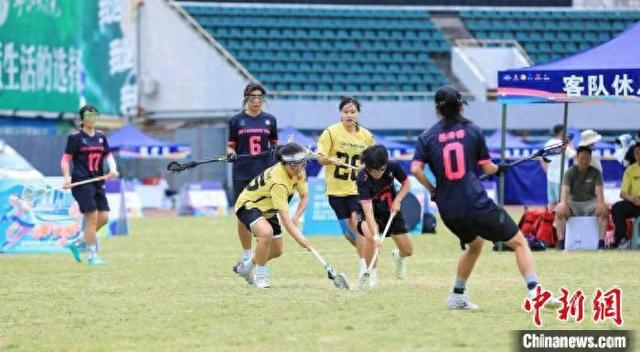 2025年全国棍网球锦标赛16日在成都开赛。 成都市体育局供图 