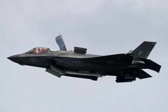 资料图片:F-35战斗机(外媒)