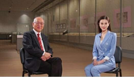 图为丘成桐访谈节目现场。《云端对谈》节目组供图