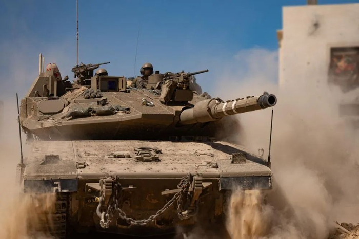 这张5月16日发布的照片显示，以军部队在加沙地带展开军事行动。新华社发（以色列国防军供图）