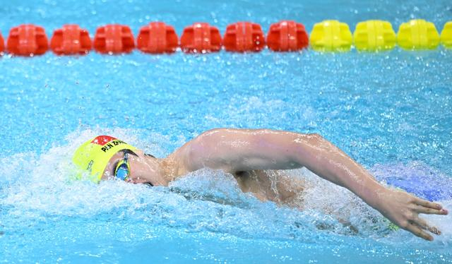 5月19日晚，潘展乐夺得本次比赛男子200米自由泳冠军。图片来源：新华社