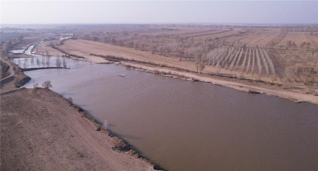 断流27年之久的西辽河干流首次实现全线过流。（资料图）