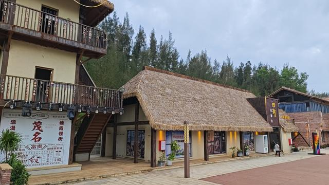 茂名疍家墟打造摄影、民宿、皮鞋等多种产业。 澎湃新闻记者 王岱玉 图